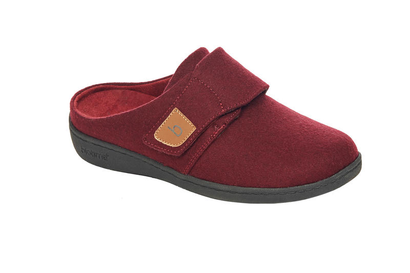 Amity - Red (W)